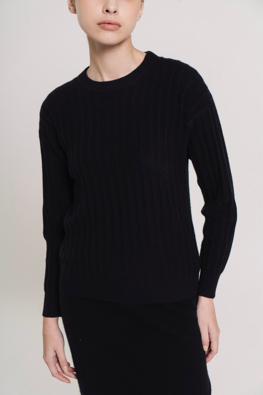 BARLOW Top by Madeleine Thompson Cashmere