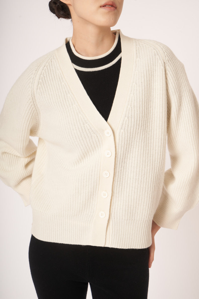 JUNO Cardigan